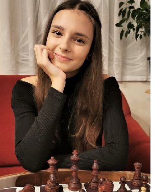 Kata Karacsonyi